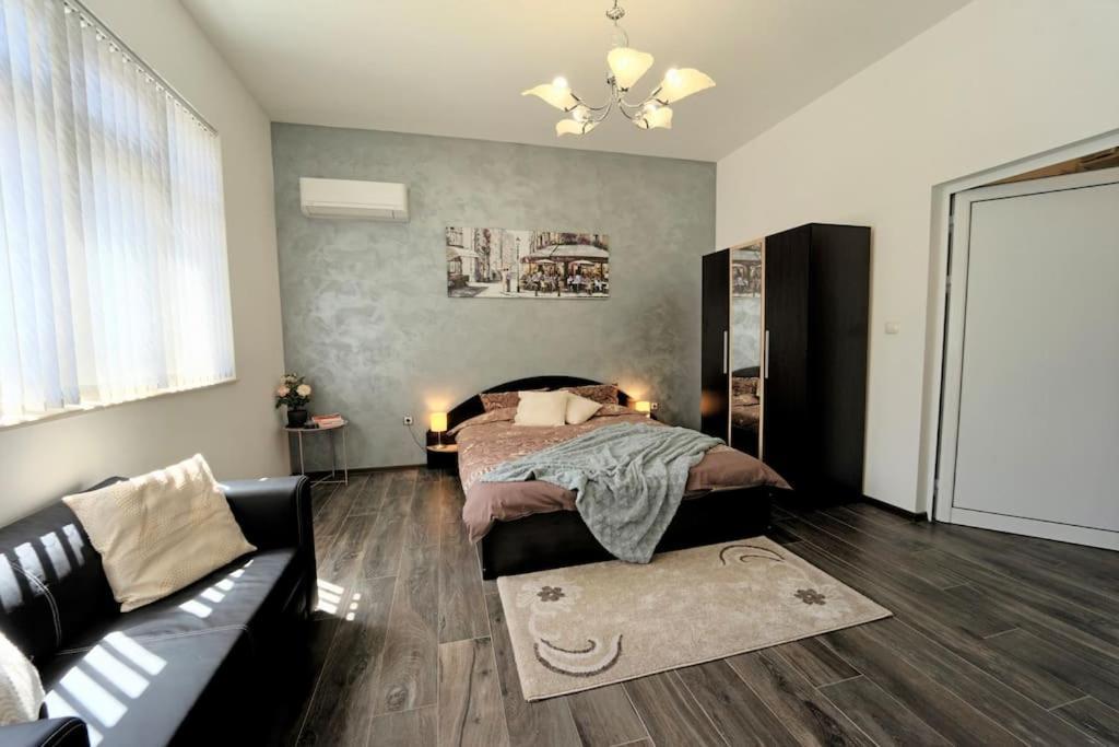 Cozy 2-Bedroom Flat In The Very Center Of ソフィア エクステリア 写真